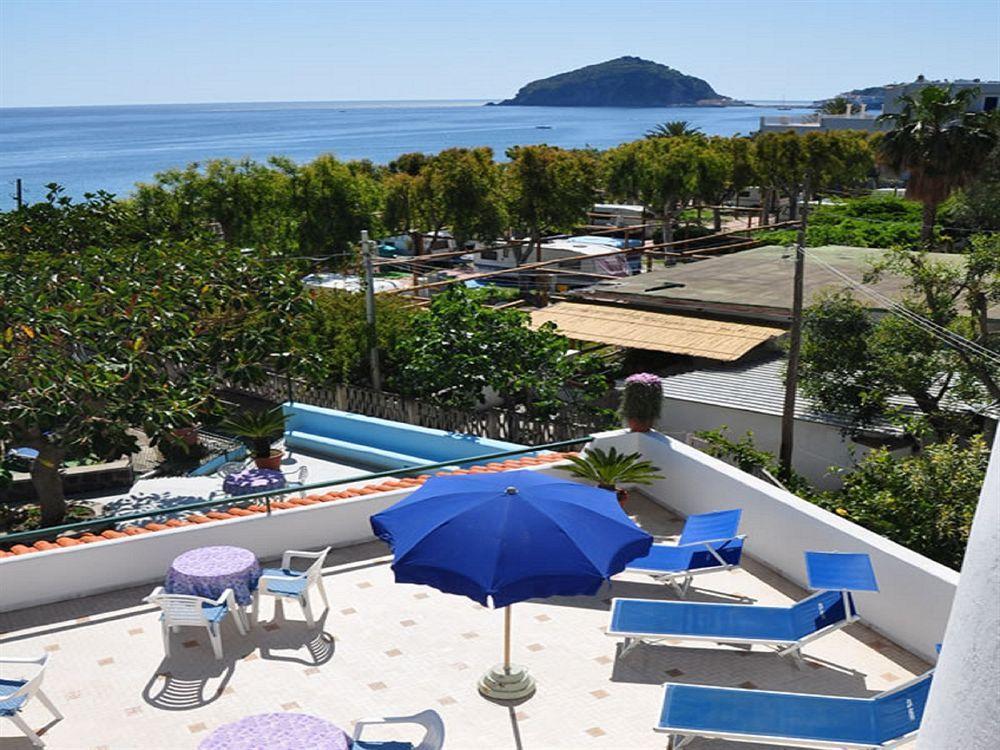 Maronti Hotel